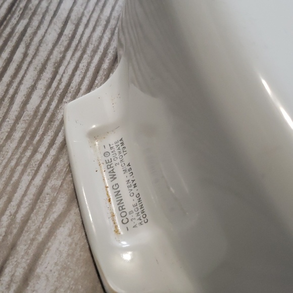 Corning ware vintage 2 qt. La Marjolaine casserole - Picture 5 of 5